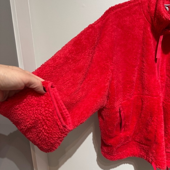 All in Motion Women’s Vibrant Red Fleece Pullover with Pockets. Size Large - Picture 4 of 9